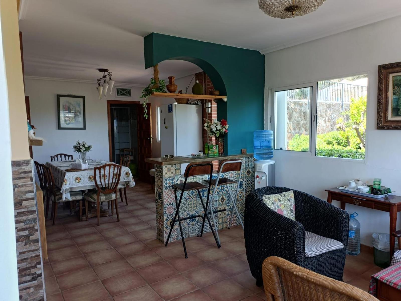 Bedroom With Private Bathroom And Two-Bedroom Family Suite In Quiet Forest Country House 80M2 Large Swimming Pool Music Town Lliria The Garden And Swimmingpool And Garden Are Shared Bagian luar foto