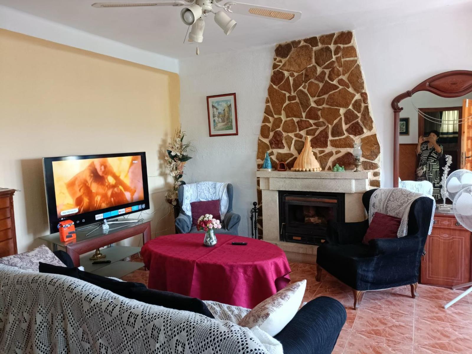 Bedroom With Private Bathroom And Two-Bedroom Family Suite In Quiet Forest Country House 80M2 Large Swimming Pool Music Town Lliria The Garden And Swimmingpool And Garden Are Shared Bagian luar foto